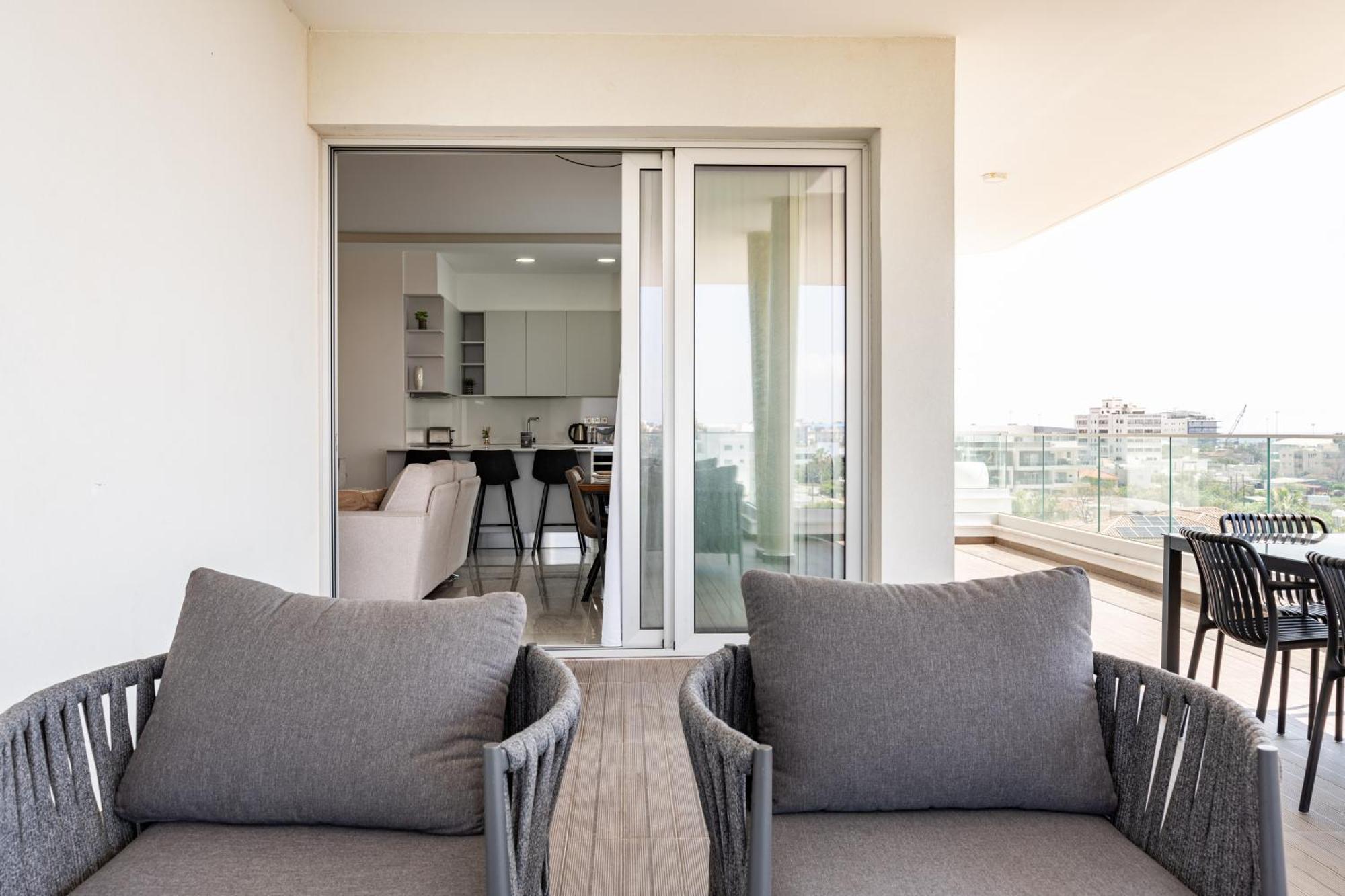 Yamas Urban Living Zakaki Pool Penthouses & Apartments Limassol Eksteriør billede